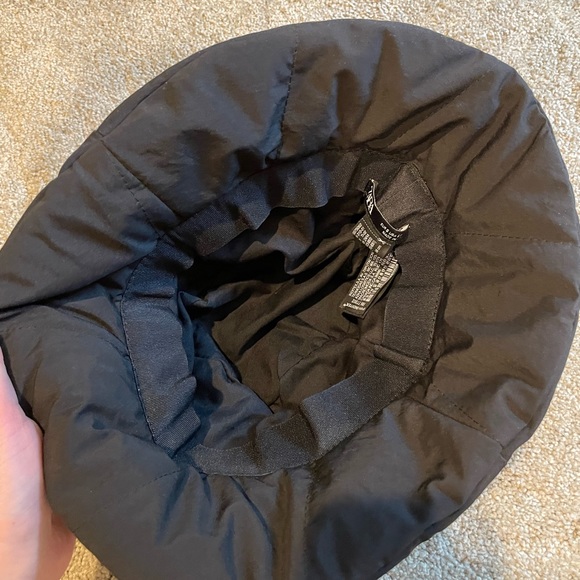 Bucket hat - Picture 3 of 3